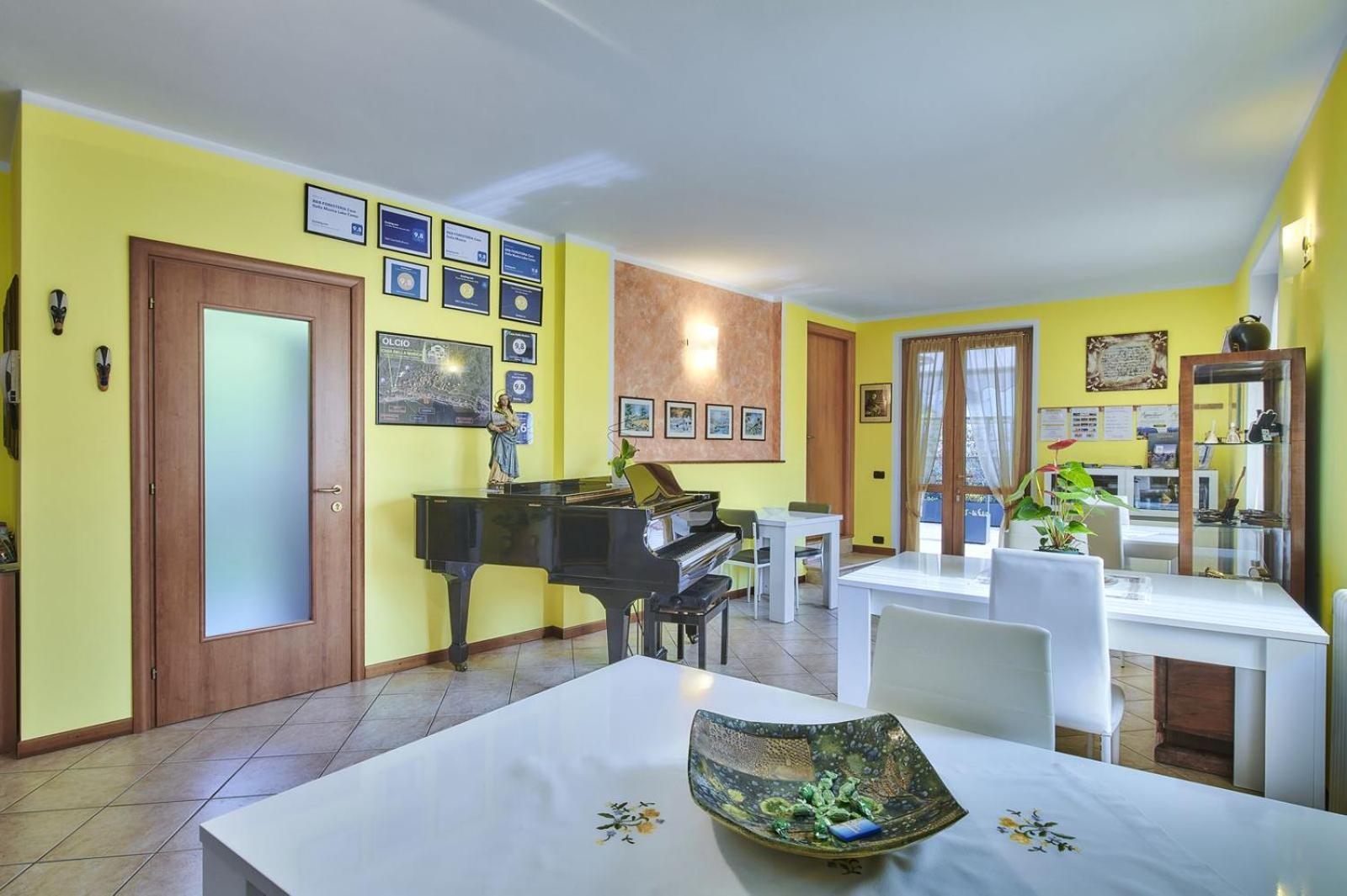 B&B-Foresteria Casa Della Musica Lake Como Mandello del Lario Εξωτερικό φωτογραφία